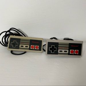 Nintendo Game Controller Original Controller Set of 2 Tested Working!